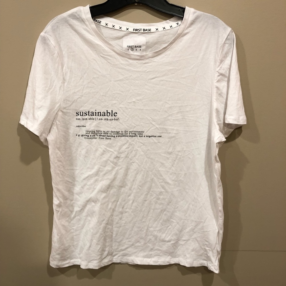 NEW first base sustainable graphic crew neck tee shirt top size small white